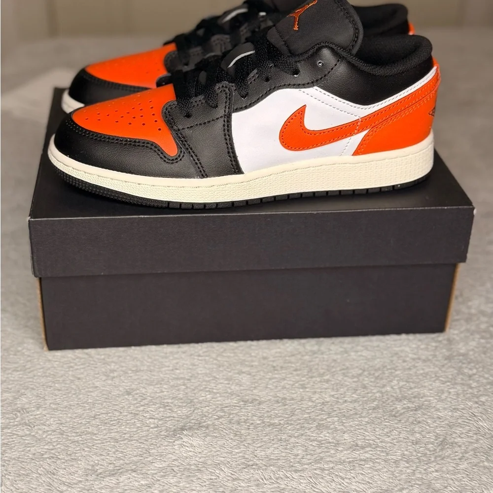 Air Jordan 1 Low GS “Starfish” – Size 4.5Y – New in Box